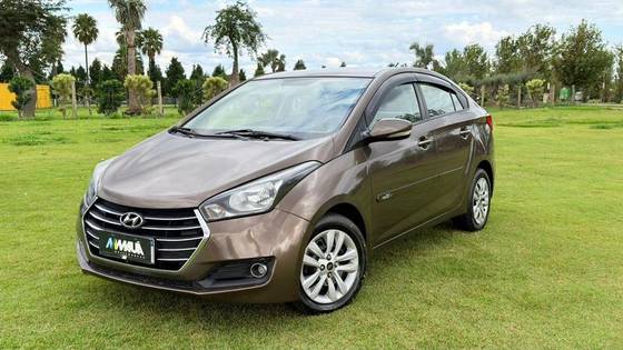HYUNDAI HB20S 1.6 COMFORT PLUS 16V FLEX 4P AUTOMÁTICO